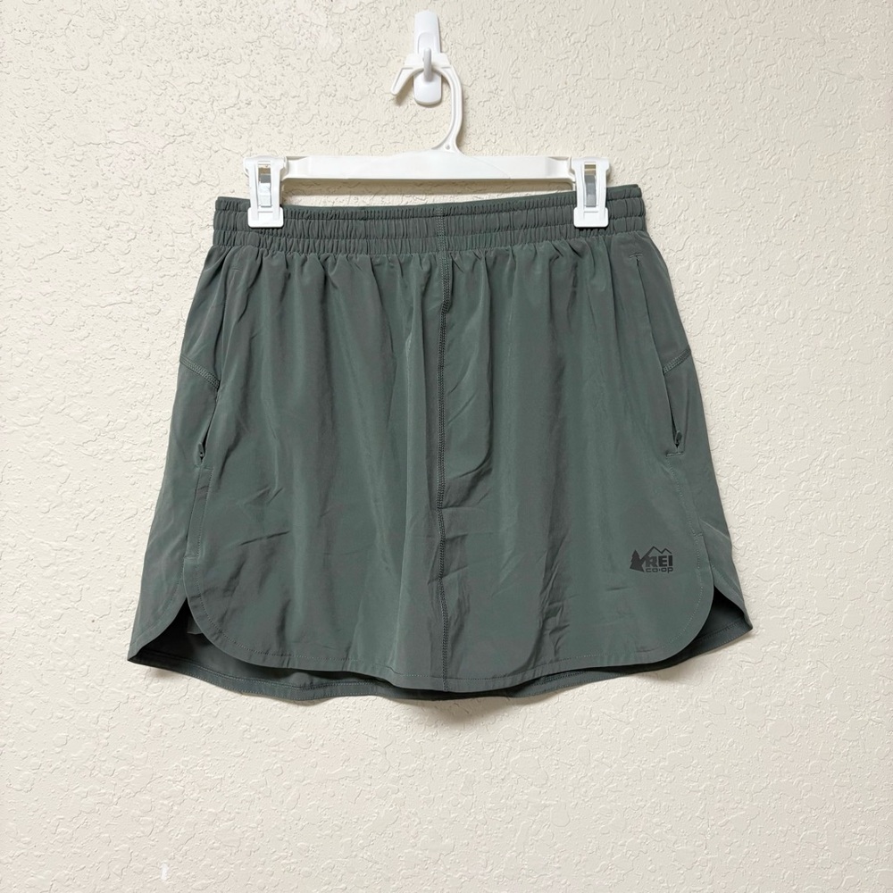 REI Co-op Skort Womens Green Hiking Outdoor Athletic Tennis Hike Size M
